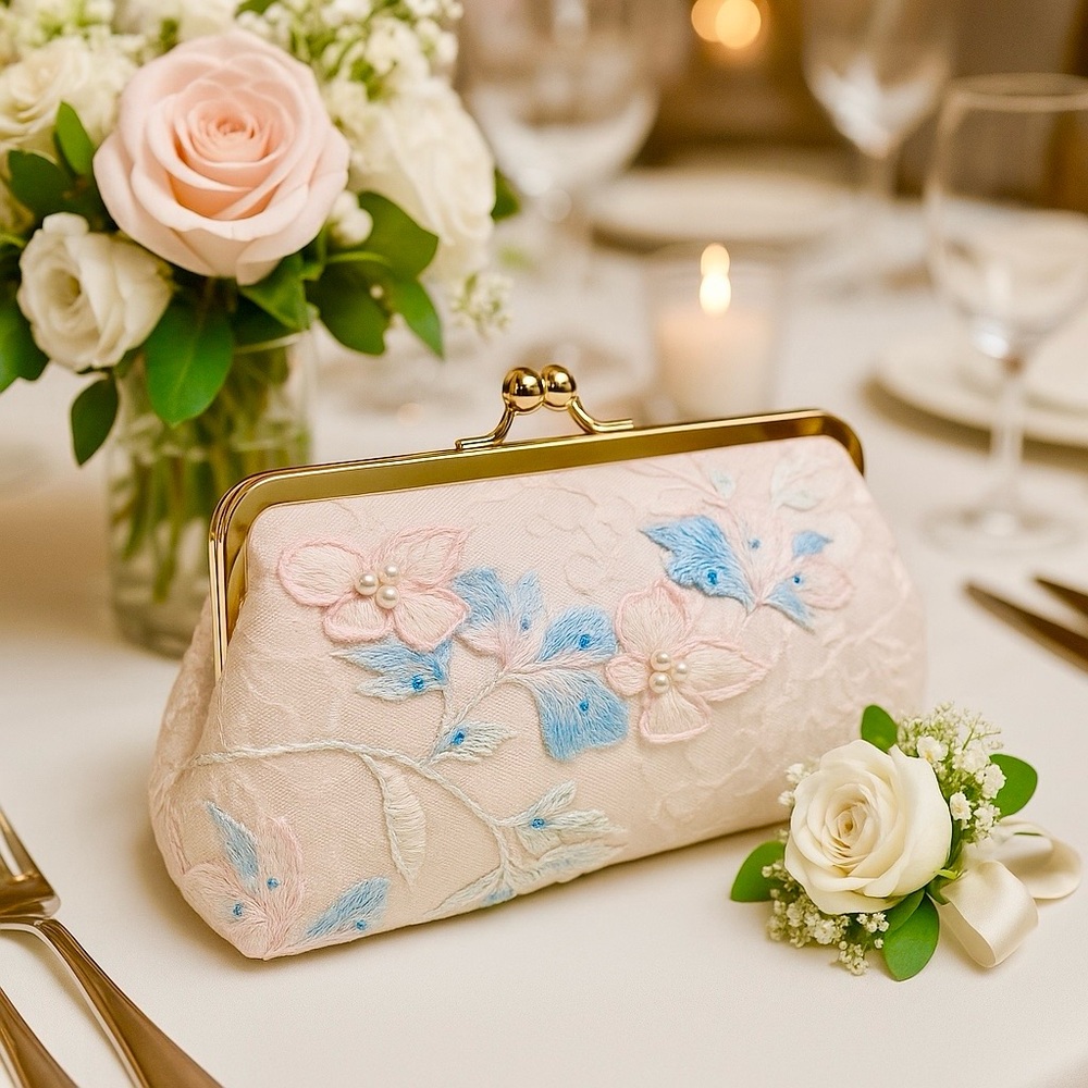 Chic Floral Embroidered Clutch in Cream and Blue